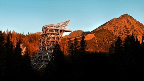 Látogatás a Tatra Tower kilátónál a Csorba-tónál és a Bélai-barlangban
