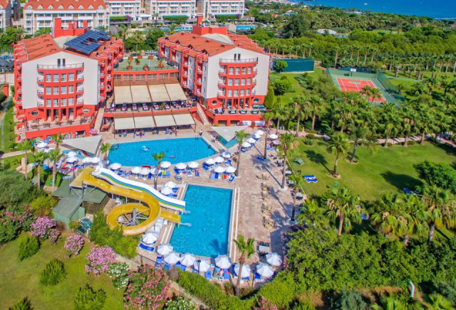 Royal Atlantis Beach Hotel ****