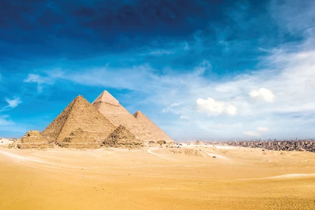 egypte-nil-pyramides-gizeh-guenter-albers-shutterstock