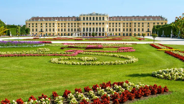 autriche-danube-vienne-palais-schonbrunn02-croisieurope