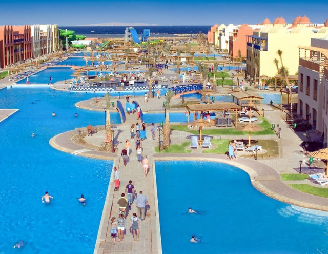 
Titanic Beach Spa & Aquapark
