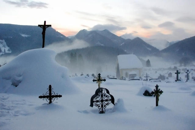 
ADVENTI GYERTYAGYÚJTÁS MARIAZELLBEN - Mayerling és Lilienfeld, Semmering élményvonattal! Kottingbrunni kastély
