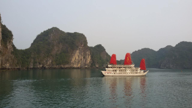 
Szilveszter a Halong-öbölben
