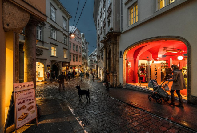 
GRAZ ADVENTI HANGULATBAN - Zotter csokoládégyár. Thal Swarovski kristály temploma és Arnold Schwarzenegger!
