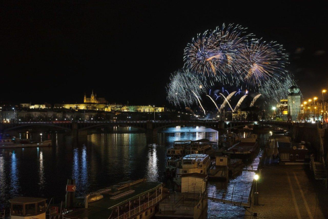 
ARANY PRÁGA SZILVESZTERKOR - Pozsony, Brno, Telc, Cesky Sternberk vára és Karlovy Vary
