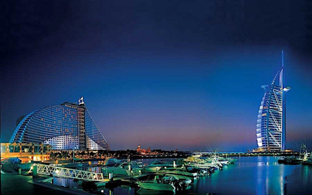 
Dubai / Jumeirah Beach Hotel*****
