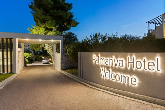 
PALMARIVA BEACH HOTEL
