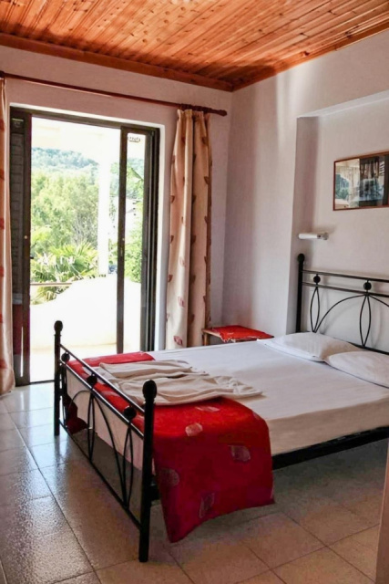 
VILLA MAKIS
