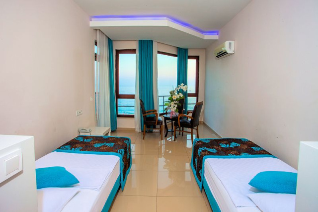 Kleopatra Ada Beach Hotel***+  AI