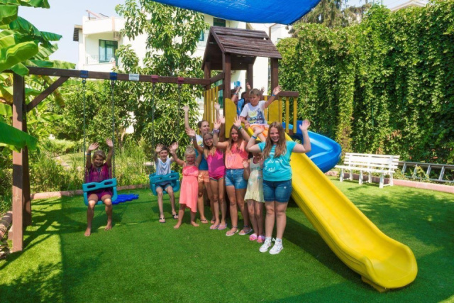 
Sandy Beach Hotel
