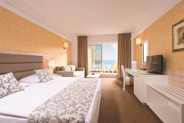 
Dreams Sunny Beach Resort&Spa (Ex.Riu Helios Paradise)
