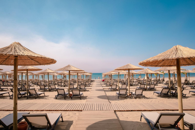 
LIU RESORT
