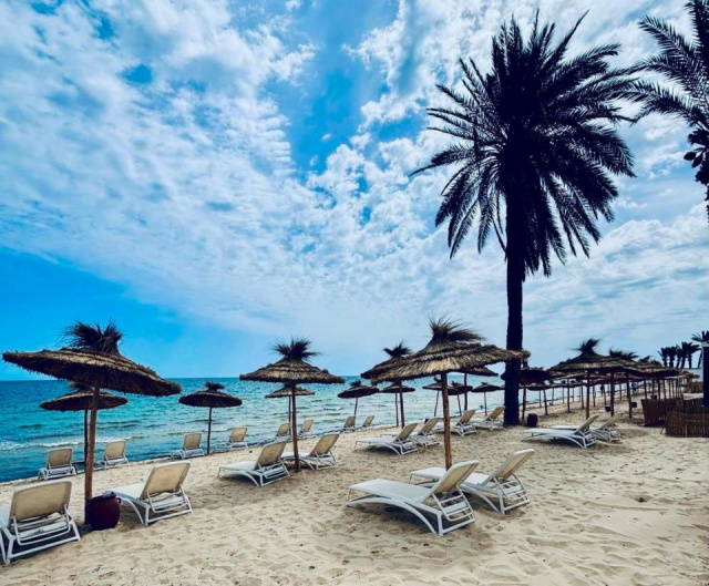 
BLUE BEACH
