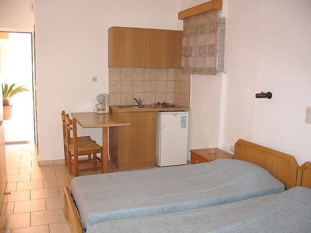 
Alexandros Apartmanház
