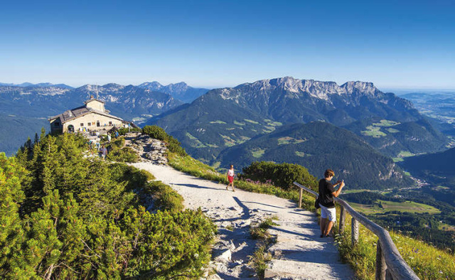 
Sasfészek és Salzburg, Ausztria, Németország
