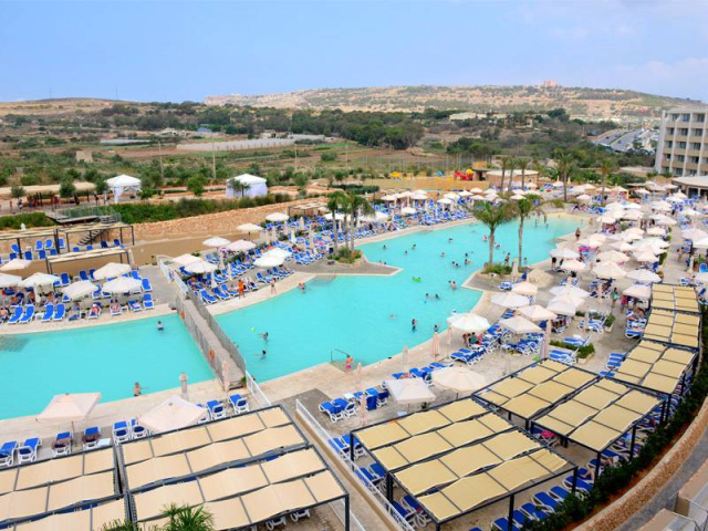 
db Seabank Resort & Spa
