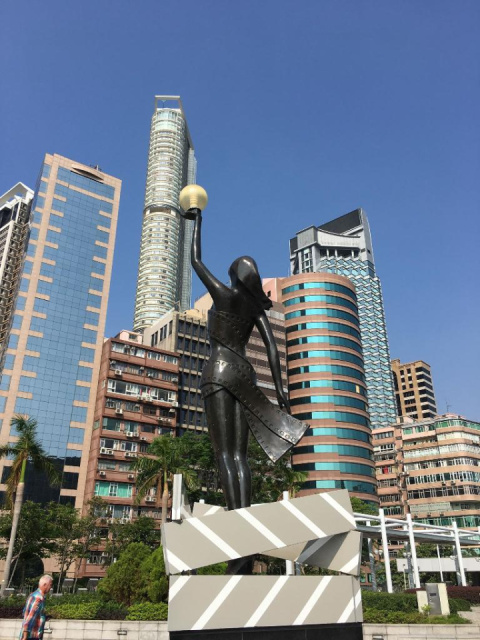 
KUALA LUMPUR - SZINGAPÚR - BORNEO - Modernizáció és kultúra. Ikonikus nagyvárosok és természetvédelmi parkok
