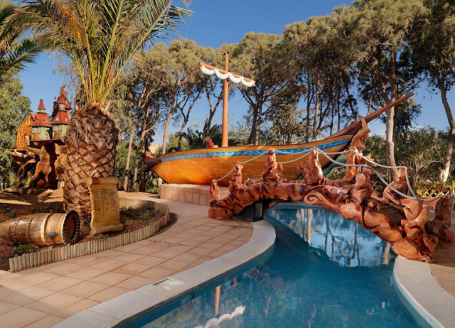 
Out Of the Blue Resort & SPA

