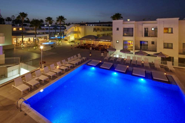 
MelpoAntia Luxury Apartments & Suites
