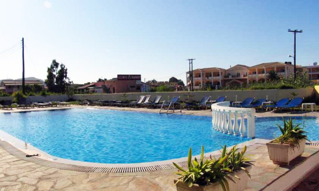 
Alexis Pool Apartmanház
