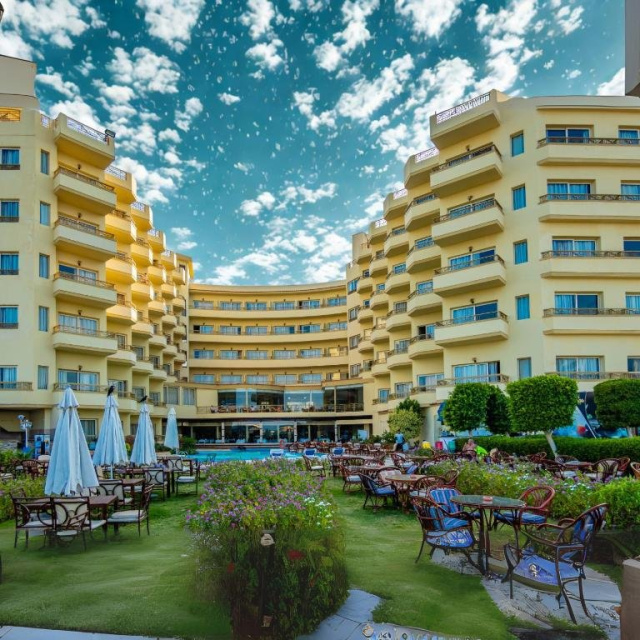 
Magic Beach Hotel
