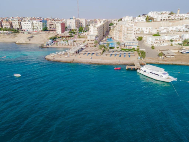 
King Tut Aqua Park Beach
