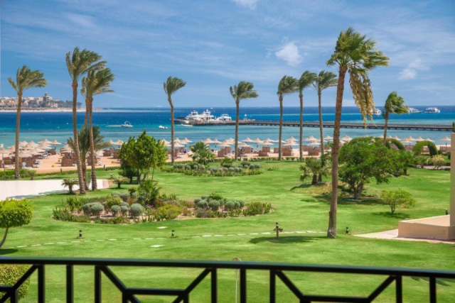 
Cleopatra Luxury Resort
