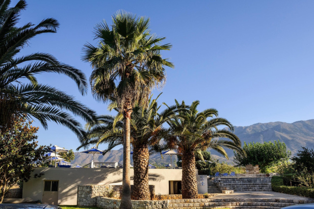 
VANTARIS GARDEN
