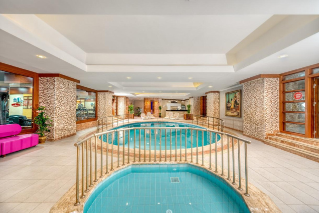 
Oz Hotels Incekum Beach Hotel
