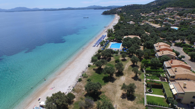
LA RIVIERA BARBATI APARTMENTS
