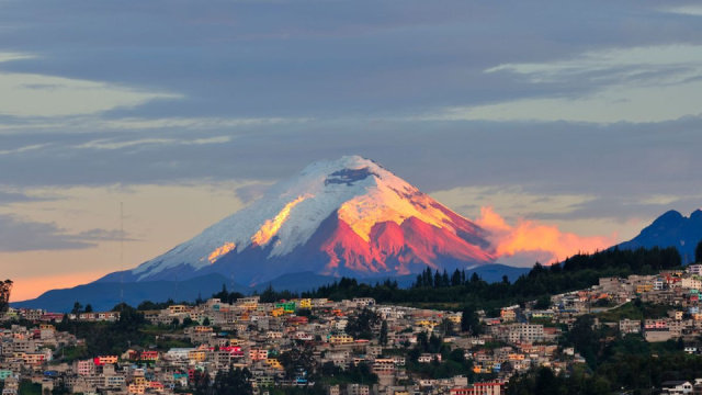 
ECUADOR: QUITO ÉS GALÁPAGOS-SZIGETEK VILÁGA
