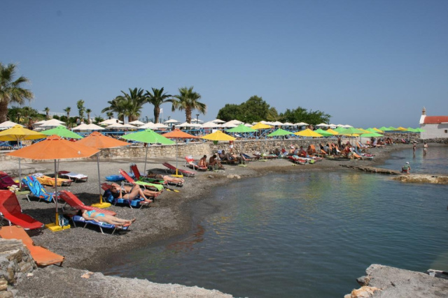 
Eri Beach

