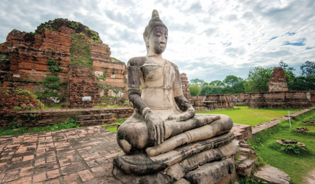 
Szilveszteri barangolás Bangkok környékén pihenéssel Krabi trópusi tengerpartjain
