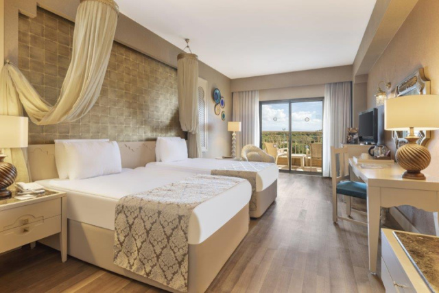 Spice Resort & Spa Hotel*****