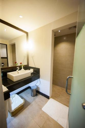 Jacaranda Indian Ocean Beach Resort****, FP/TP