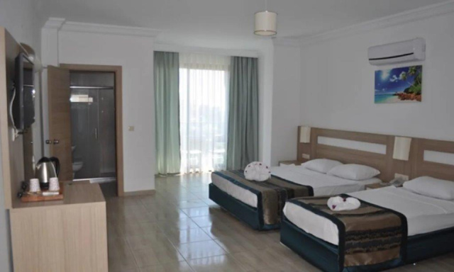 Green Life Hotel**** - AI