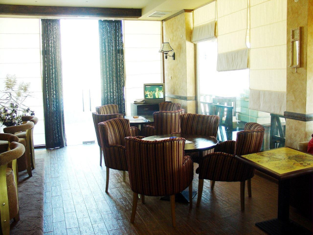 
Golden Dreams Apart Hotel
