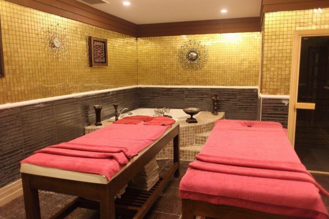 
Crystal Aura Beach Resort & Spa
