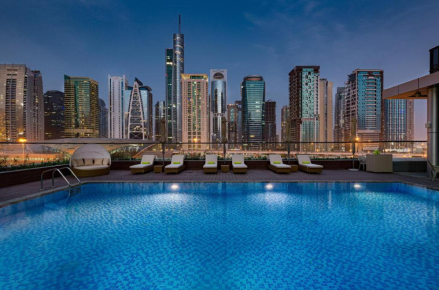 Advent az Egyesült Arab Emirátusokban  – Millennium Place Marina**** - Dubai (repülőjeggyel)