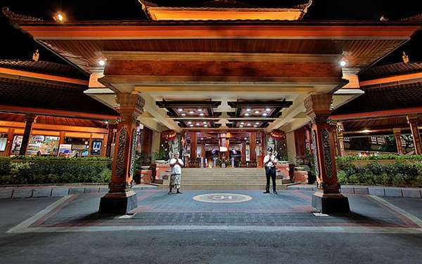 
Bali / The Jayakarta***+
