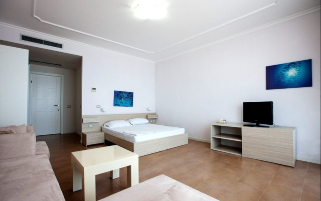 Hotel Adria Palace (ex. Rinia 2)