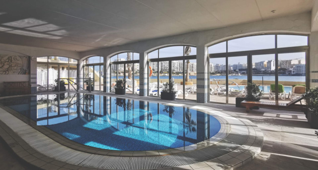 
Radisson Cavalieri Art Hotel
