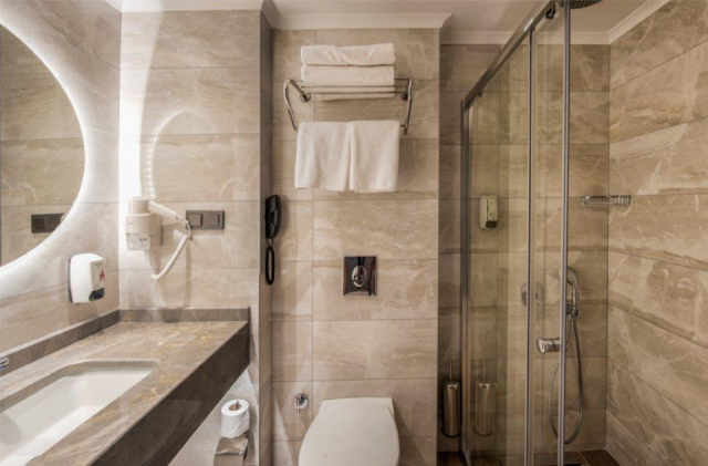 Riviera Zen 16+**** - AI