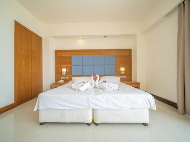 
Sunshine Rhodes Hotel
