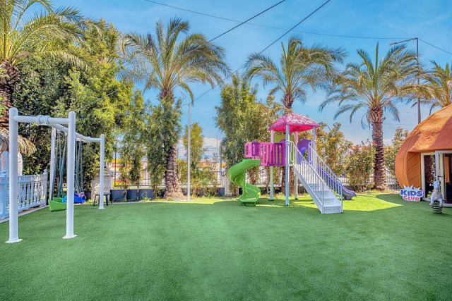 
Well Palace Side Hotel
