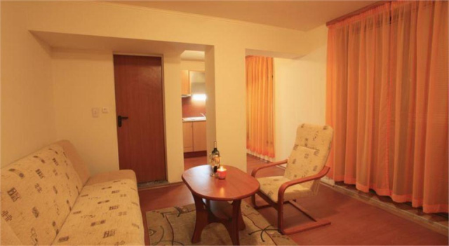 
Holiday Complex Rainbow 1
