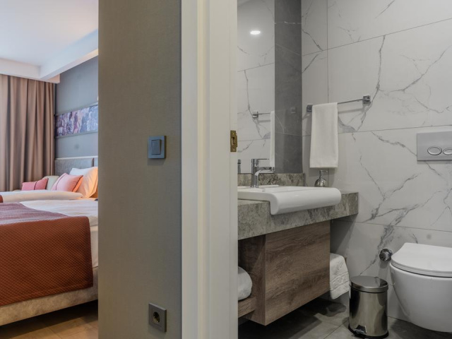 Hane Sun Elite***** - AI (ex. Side Noble Palace*****)