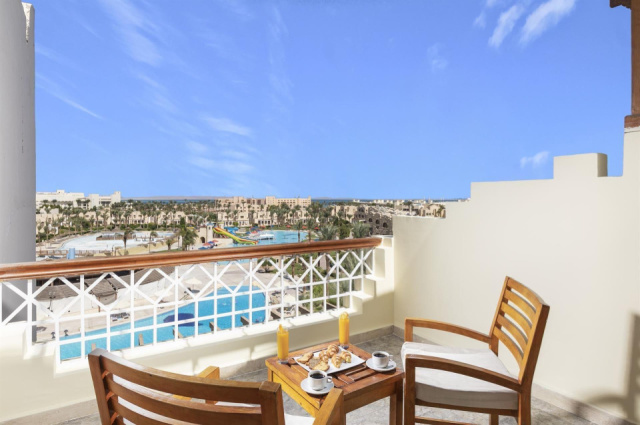 
Royal Lagoons Resort & Aqua Park
