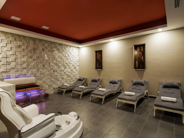 Pine Bay Holiday Resort*****