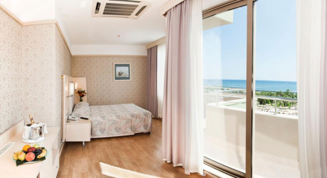 Von Resort Golden Coast*****